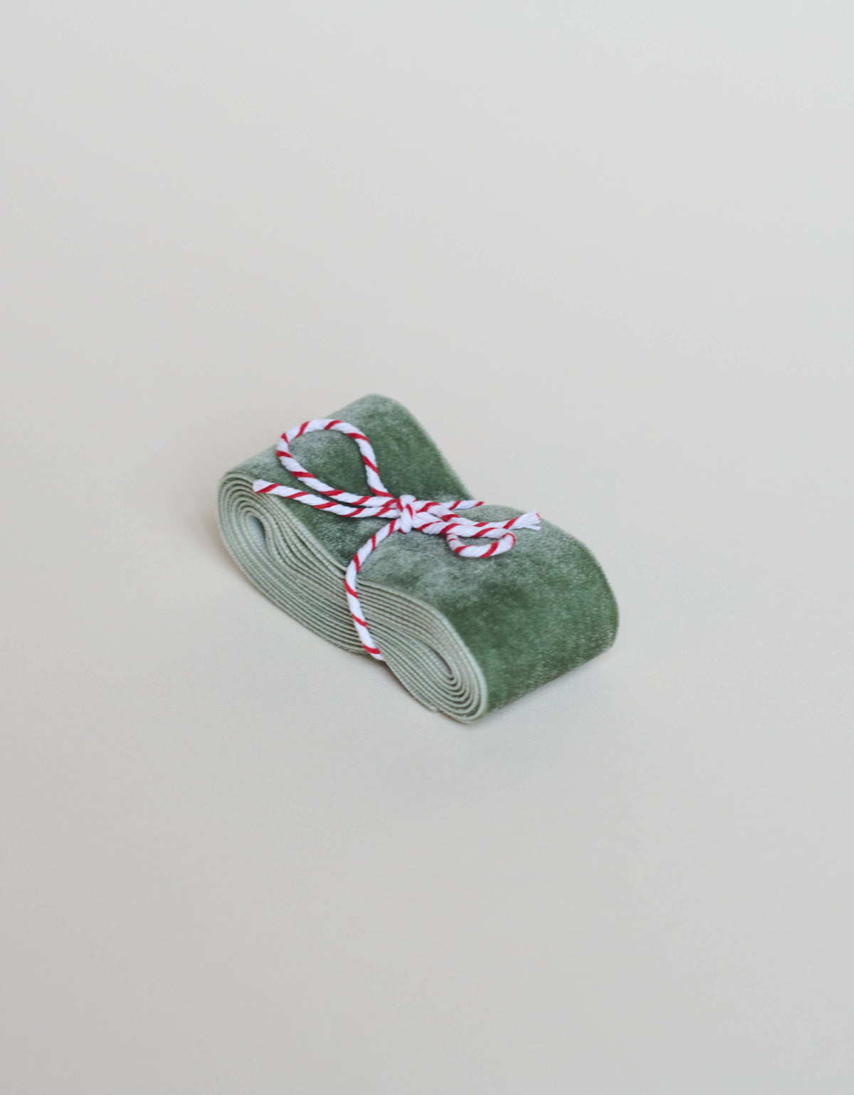 Bredt Velourbånd Misty Sage